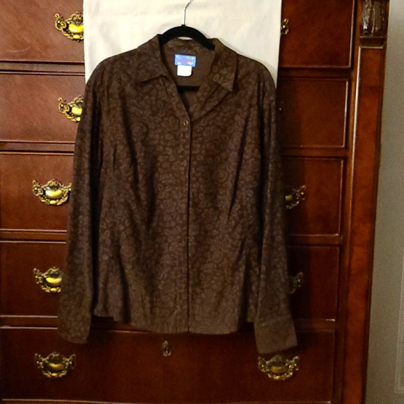 Ladies 100% cotton long sleeve button down. Size XL - Picture 1 of 3